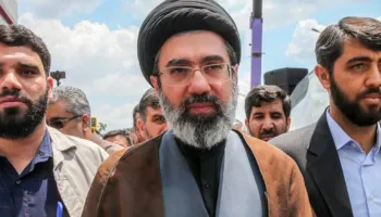 “Armiqtë tentojnë të krijojnë përçarje”, Mojtaba Khamenei akuzon SHBA-në dhe Izraelin: Duan të destabilizojnë Republikën Islamike