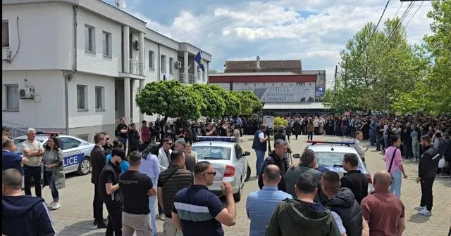 Arrestimet e drejtorëve serbë/ Analiza e REL: Ndikim te votuesit apo konfrontim politik?