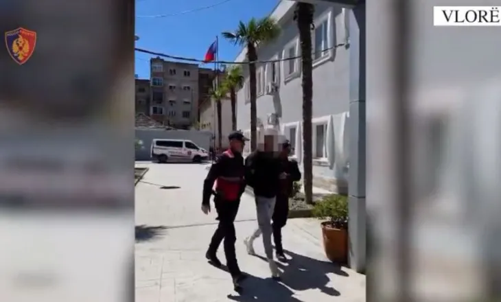 Arrestohet 18-vjeçari/ Mbante me vete pistoletë lodër, maskë, përforcues grushti dhe kartëmonedha të falsifikuara