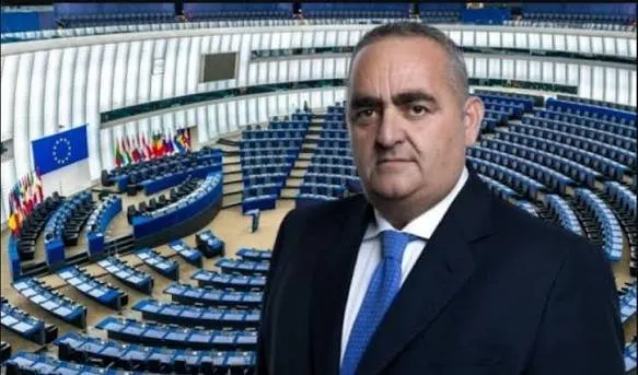 As Rama, as Mitsotakis nuk e kanë ‘të babait’ detin’/ Beleri: Kryeministri ka parë interesat e një shteti të tretë