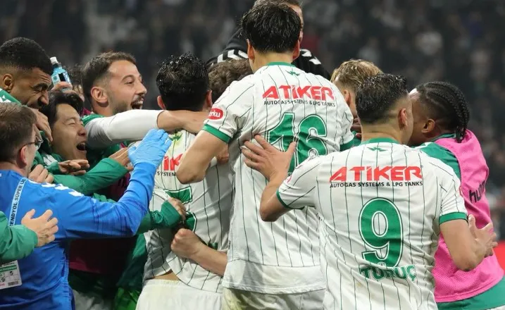 Asllani dhe Besiktas mbeten jashtë finales së Kupës së Turqisë. Enis Bardhi “hesht” Stambollin me golin e tij (video)