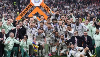 Aston Vila fitues i Europa League, ‘ftesë’ Buornemuth për në Champions
