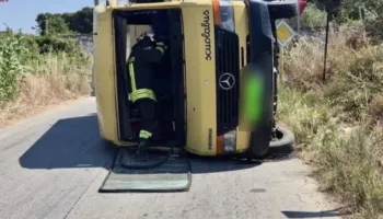 Autobusi i shkollës përplaset me një makinë në Siçili/ Plagosen 13 persona, mes tyre dy nxënës në gjendje të rëndë