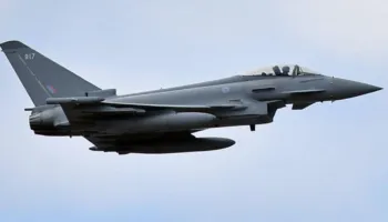 Avionët rusë “kapin mat” aeroplanin ushtarak britanik mbi Detin e Zi, provokime të vazhdueshme në ajër