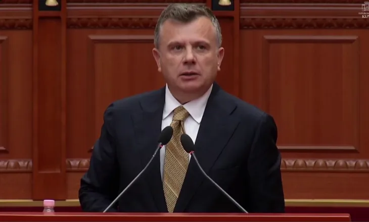 Balla prezanton ndryshimet në ligjin e shtetësisë: Lehtësojnë procesin e marrjes së pasaportës shqiptare, problemi u ngrit në Samitin e Diasporës