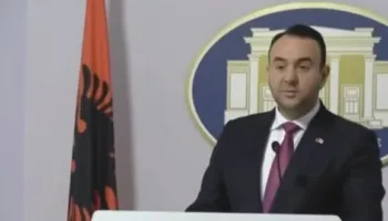 Balliu: 9 vende të BE kërkojnë shpjegime shtesë për Shqipërinë, qeveria prezanton raport propagandistik për integrimin
