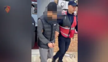 ‘Banka e Rreme 2’/ Goditet skema e mashtrimit me SMS bankare, arrestohet 25-vjeçari holandez në Tiranë