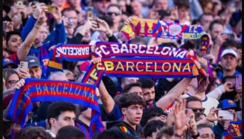 Barcelona i thotë “jo” ofertës 120 milionë euro nga Man. United. Nuk ka shanse që Flick të lejojë largimin e 22-vjeçarit