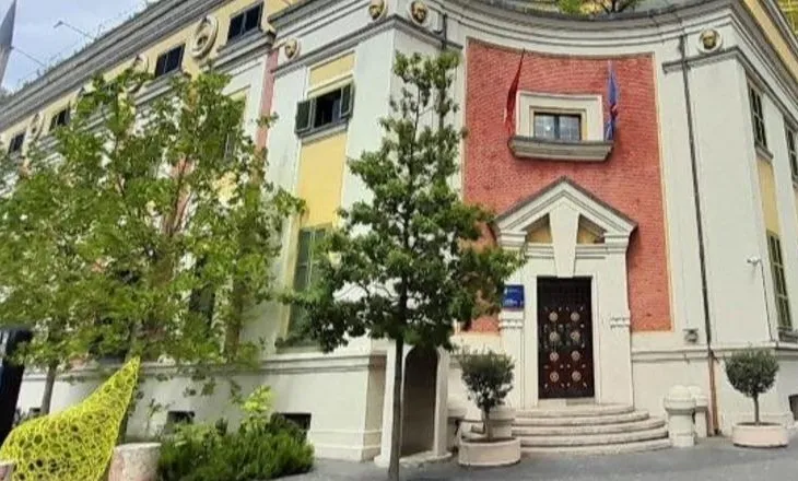 Bashkia e Tiranës shtyn afatet për aplikimet për kredi të buta