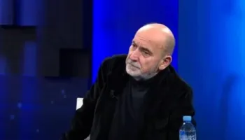 Bashkoi votat me PS për rezolutën e BE-së, Lubonja: Berisha paradoksal! Akuzon Gonzaton si ambasador i Ramës, por…