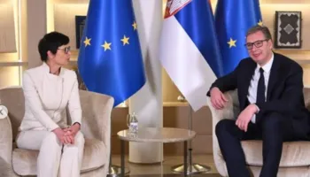 BE pezullon fondet për Serbinë, Marta Kos: Derisa të korrigjohet regresi në Drejtësi, s’ka financim