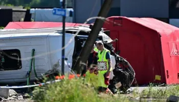 Belgjikë/ Treni përplas minibusin e shkollës, 4 të vdekur