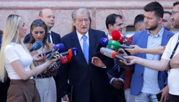 Berisha ankohet te Komisioni i Venecias për 11 majin: PS kishte 2700 herë më shumë para nga buxheti se PD