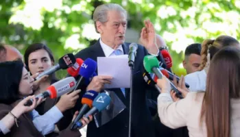 Berisha: Dumani lau paratë në vilën që e shpalli si faltore, duhet të largohet menjëherë nga detyra