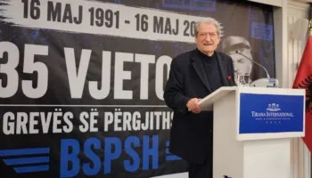 Berisha: Jemi sërish në diktaturë, Edi Rama dekoroi babanë e tij xhelat!