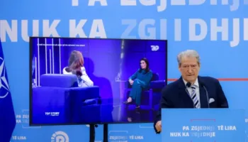 Berisha: Kryemafiozja e AKSHI-t u faktoi mbrëmë shqiptarëve mashtrimet publike të paturpshme të Edi Ramës për të mbrojtur Lindën e Surrelit