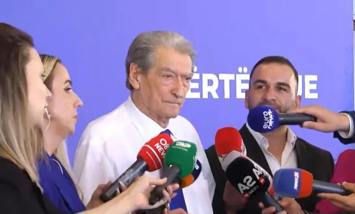 Berisha: Kush shkon në takimet e Salianjit, i mbyll hesapet më PD-në!