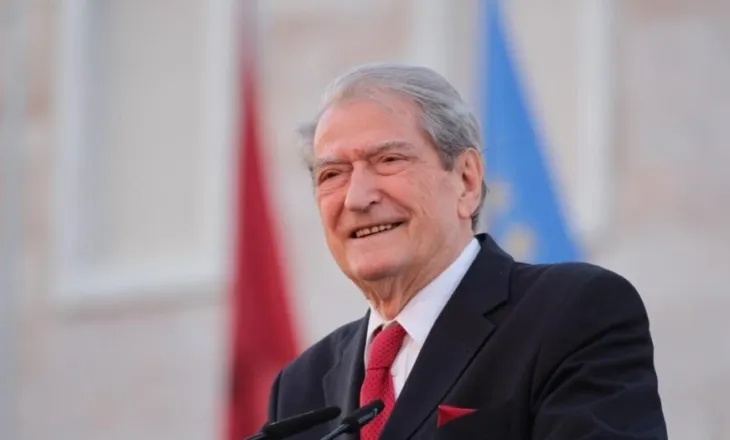 Berisha: Mediat po bëhen mburojë e Ramaduros duke ngjallur mosbesim dhe cinizëm! Me 8 maj do të dridhë themelet e narkoshtetit!