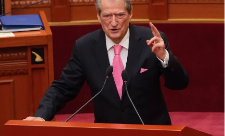 Berisha: Ne jemi opozitë dhe nuk pranojmë që askush në këtë parlament të qëndroj mbi kushtetutë