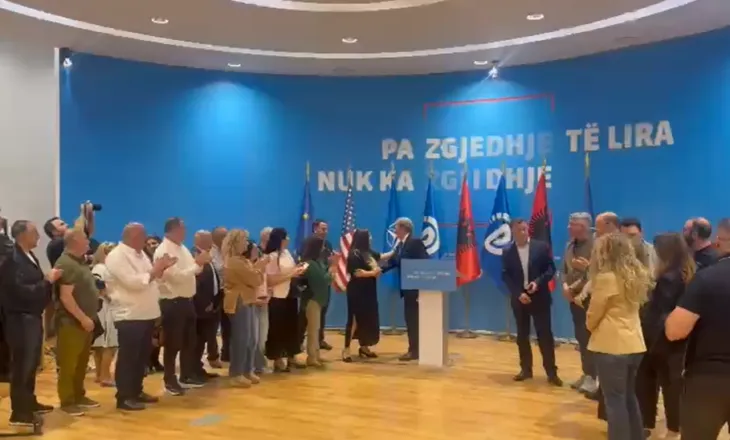 Berisha pasi u rikonfirmua në krye të PD: Mirënjohje edhe për ata që votuan kundër, vota e tyre do mbahet shënim