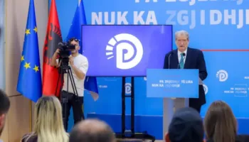 Berisha: Për gazetarët kam respektin më të madh, përsa i përket pronarëve ky është vetëm fillimi!
