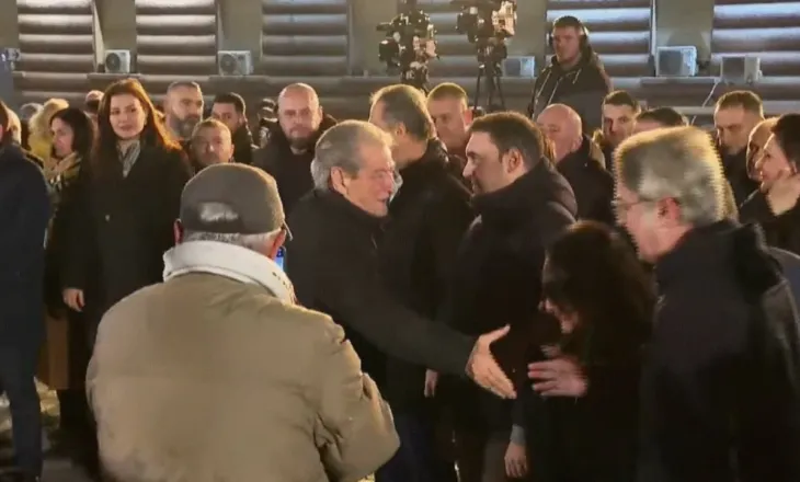 Berisha për protestën e 8 majit: Sfiduat shiun dhe terrorin, nuk pajtohemi kurrë me këtë regjim