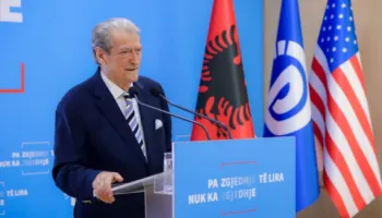 Berisha: Rama mashtrin me “Diellën”, ministrja nuk ka as edhe një qelizë të vetme të urtësisë artificiale
