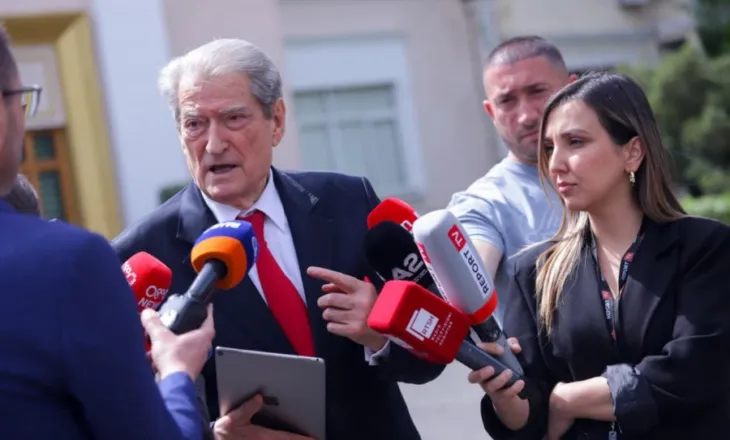 Berisha: Rama s’vjen dot në parlament, në çdo faqe të raportit e ndjek fantazma e Ergys Agasit, Lubi Balluku dh familjarët e tij