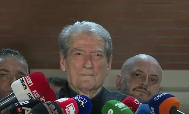 Berisha: Skënder Hitaj do marrë përgjigjen e merituar. Nuk ishim në kurth, e dinim që do bllokonte rrugën