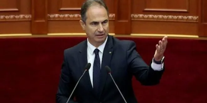 Boçi-Ramës: Agjencia e Shërbimeve Arsimore përdoret për klientelizëm privat, jo për qytetarët!