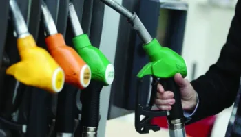 Bordi ul lehtë çmimet e karburanteve, ja sa do të tregtohen sot nafta dhe benzina