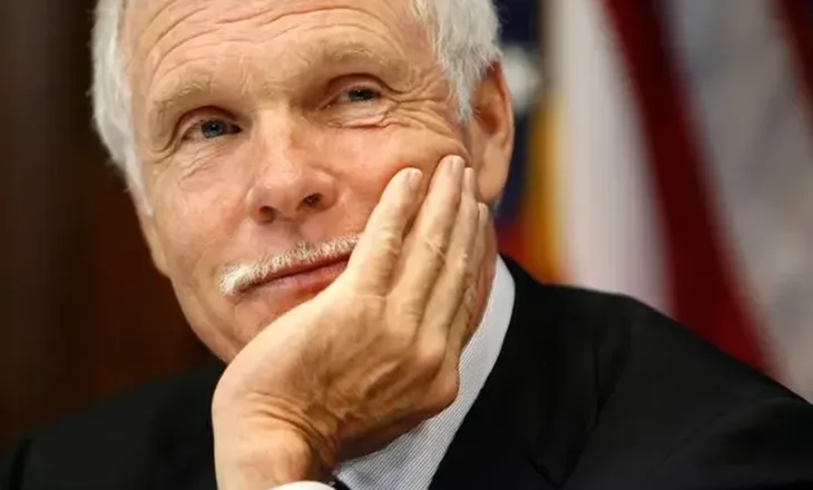 Bota e medias në zi! Ndërron jetë themeluesi i CNN, Ted Turner