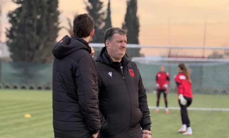 Botërori 2027 për vajza/ Sfidat vendimtare ndaj Çekisë & Malit të Zi, trajneri Grima grumbullon 23 lojtare