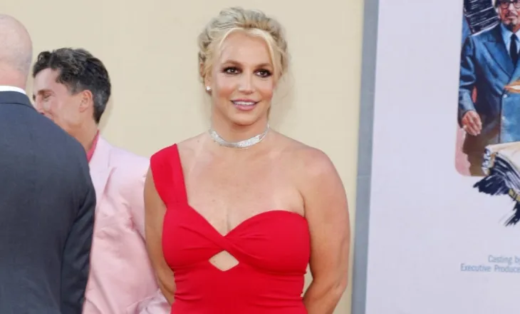 Britney Spears pranon fajësinë për drejtim mjeti në gjendje të dehur, dënohet me 12 muaj lirim me kusht