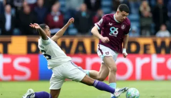 Broja sheh nga stoli, Burnley i prish punë Aston Villa-s. Mesditë barazimesh në Premier League (video)