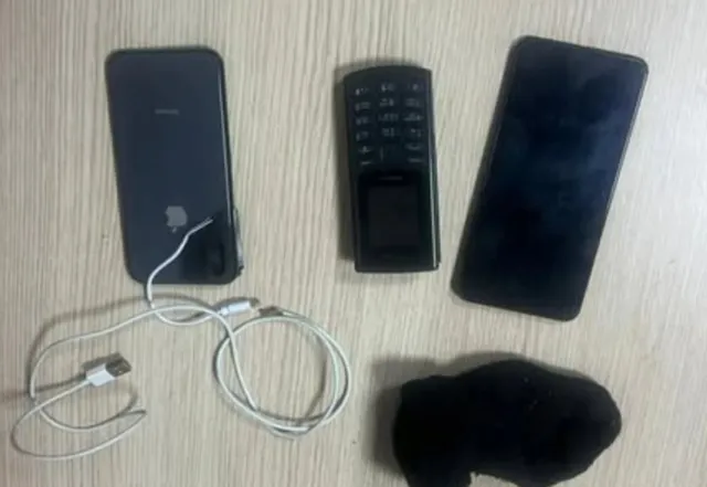 Burgjet e Shqipërisë si dyqane celularësh/ Bastisen qelitë e Shkodrës: Ja sa telefona u gjetën!