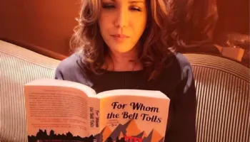 “Çfarë tragjedie”, reagon ashpër Evi Kokalari: Robert Ndrenikës i bënë gjyq publik, ndërsa Berishën e ngrenë në qiell