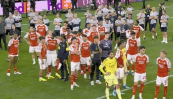 Chelsea nuk e njeh fjalën “mëshirë” dhe tallet keq me Arsenalin, pas humbjes në finalen e Champions League (foto)