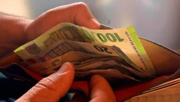 ‘Çmimet shtrenjtohen më shumë’/ Paga reale vlen 150 euro më pak se në 2020-n