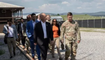 Delegacioni i kongresistëve amerikanë mbërrin në Kosovë para takimit me liderët e vendit