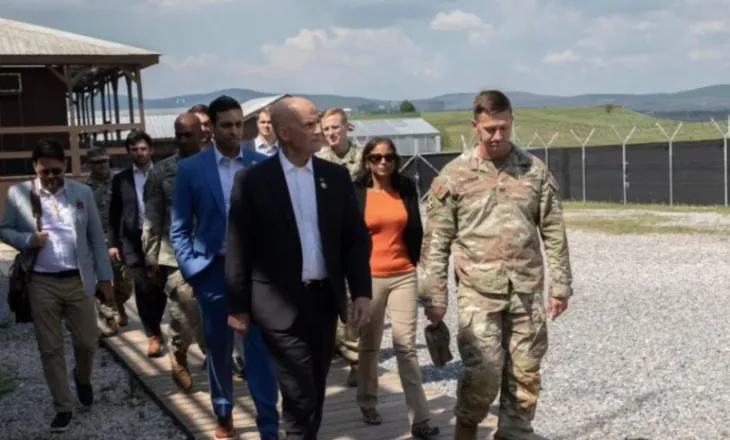 Delegacioni i kongresistëve amerikanë mbërrin në Kosovë para takimit me liderët e vendit