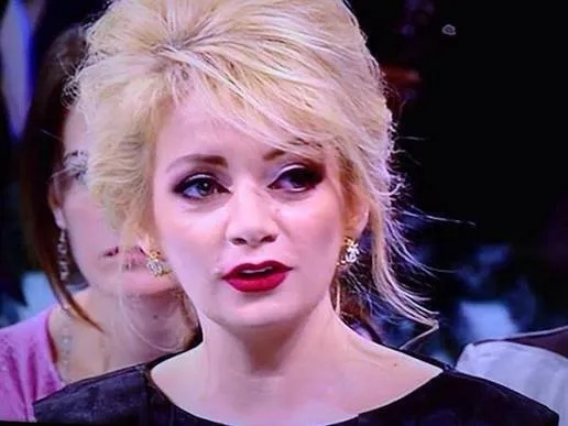 Deputetja Luarasi mes dezinformimit: si e shqetësuar dhe si aktore.