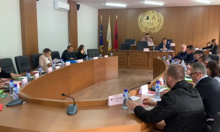 Dështon për herë të tretë mbledhja e Këshillit Bashkiak në Bulqizë, tensione dhe debate mes mazhorancës dhe opozitës