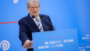 “Diella është vetëm një avatar bosh, s’ka asnjë lidhje me urtësinë artificiale”, Berisha sulmon Presidentin Begaj: Bëri krim kushtetues që e dekretoi ministre