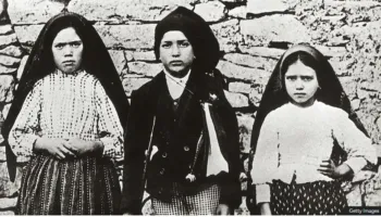 “Dielli rrotullohej si rrotë zjarri”, si profecitë e Fatimës parashikuan rënien e Bashkimit Sovjetik