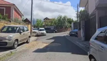 DINAMIKA/ Plagosja e efektivit në Tiranë, pezullohet nga detyra pas ngjarjes, si tentuan dy vëllezërit të ekzekutonin 31-vjeçarin jashtë banesës