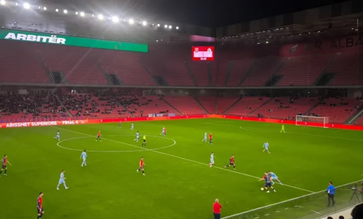 Dinamo mund pastër Vllazninë, i jep shkodranëve një “shuplakë” të rëndë për titullin kampion