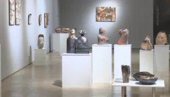 “Diona e Dheut” në galerinë “Gocat”, qeramika shqiptare mes mitit dhe artit bashkëkohor