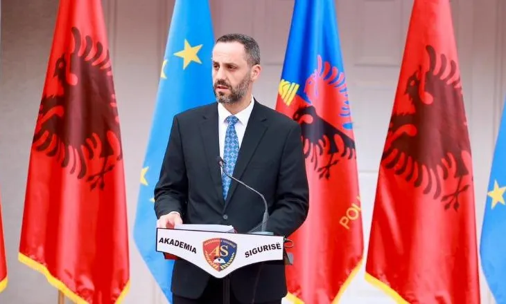 Diplomohen 104 studentët e Akademisë së Sigurisë, Lamallari: Mbajeni uniformën me krenari!