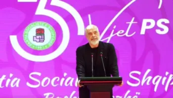 “Ditën na akuzonin si shërbëtorë të Milosheviçit e naftën furnizonin makinerinë e tij”, Rama nga Lezha: PD, shpirti i shkatërrimit në politikën shqiptare